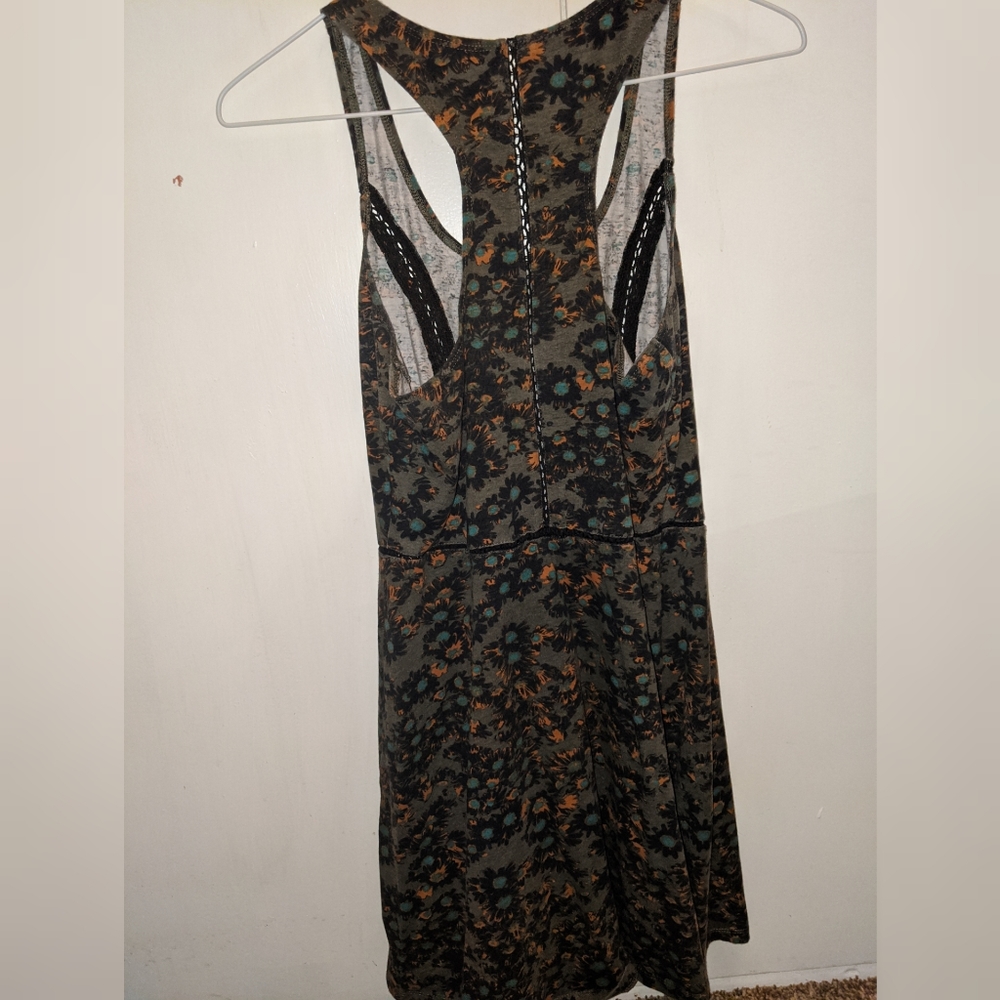 Dress Size M RVCA - Picture 3 of 3
